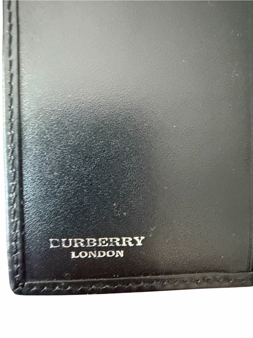 Burberry Nova Check Compact Wallet - Picture 4 of 10